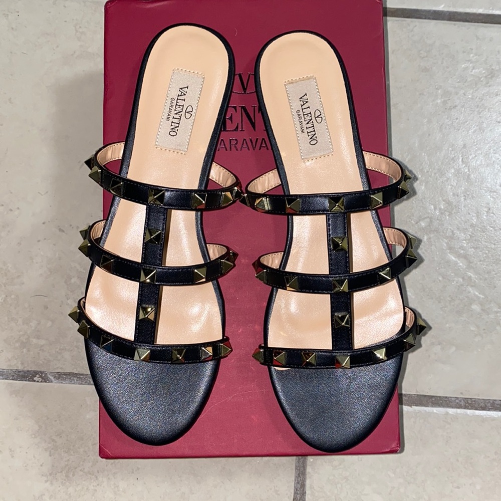 Valentino rockstud sandals sz 8